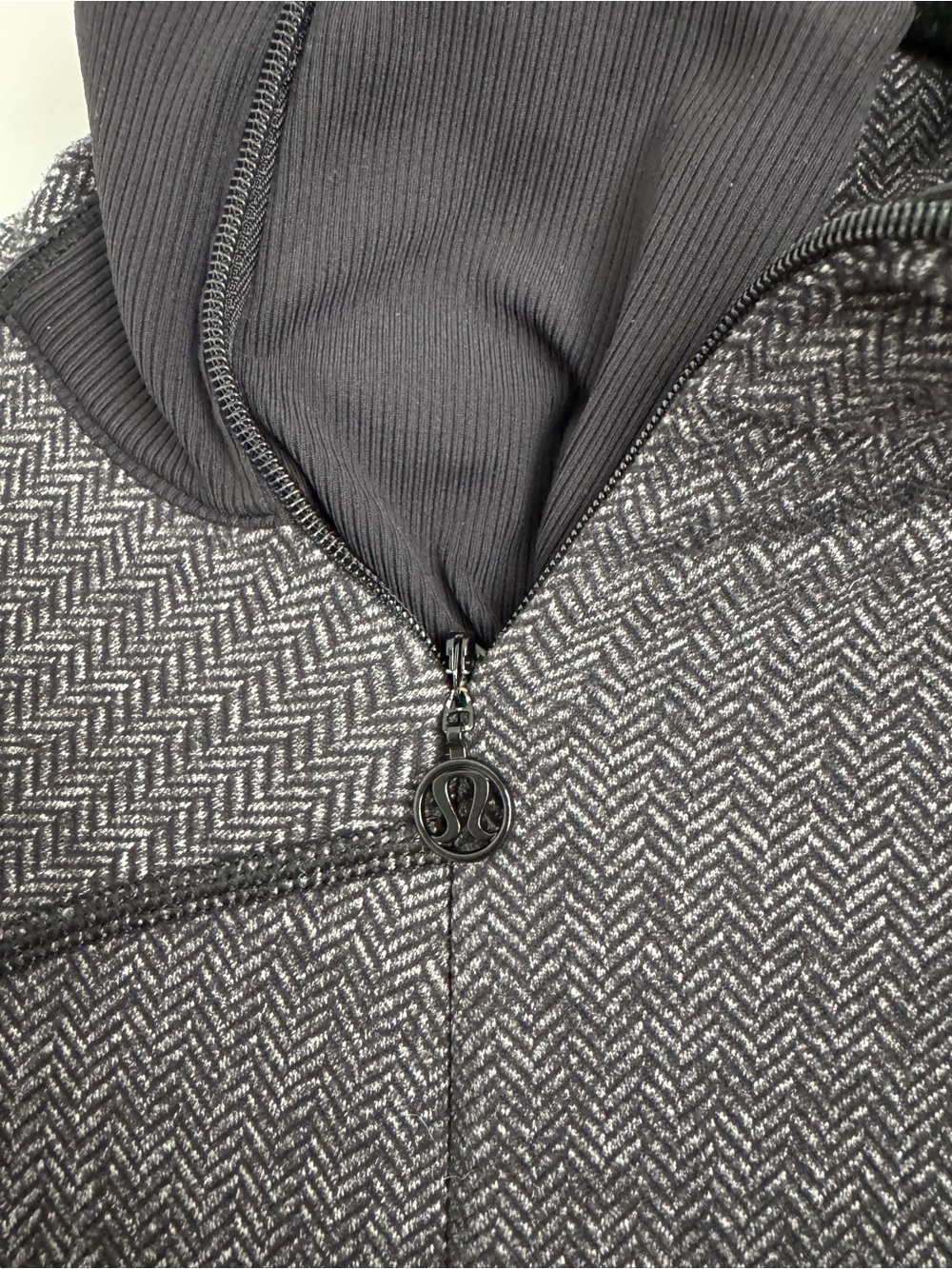 Lululemon Base Runner 1/2 Zip - Picture 5 of 11